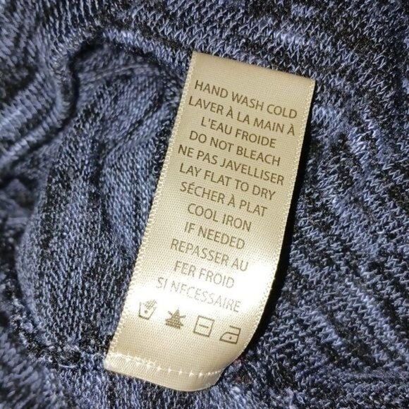 Max Studio Womens Size M Blue Surplice V Neck Long Sleeve Knit Sweater - Picture 8 of 8